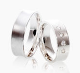 В продаже Серебрянные кольца LGPS005